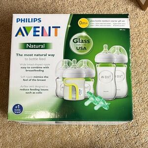 Philips Avent Glass Baby Bottle Set